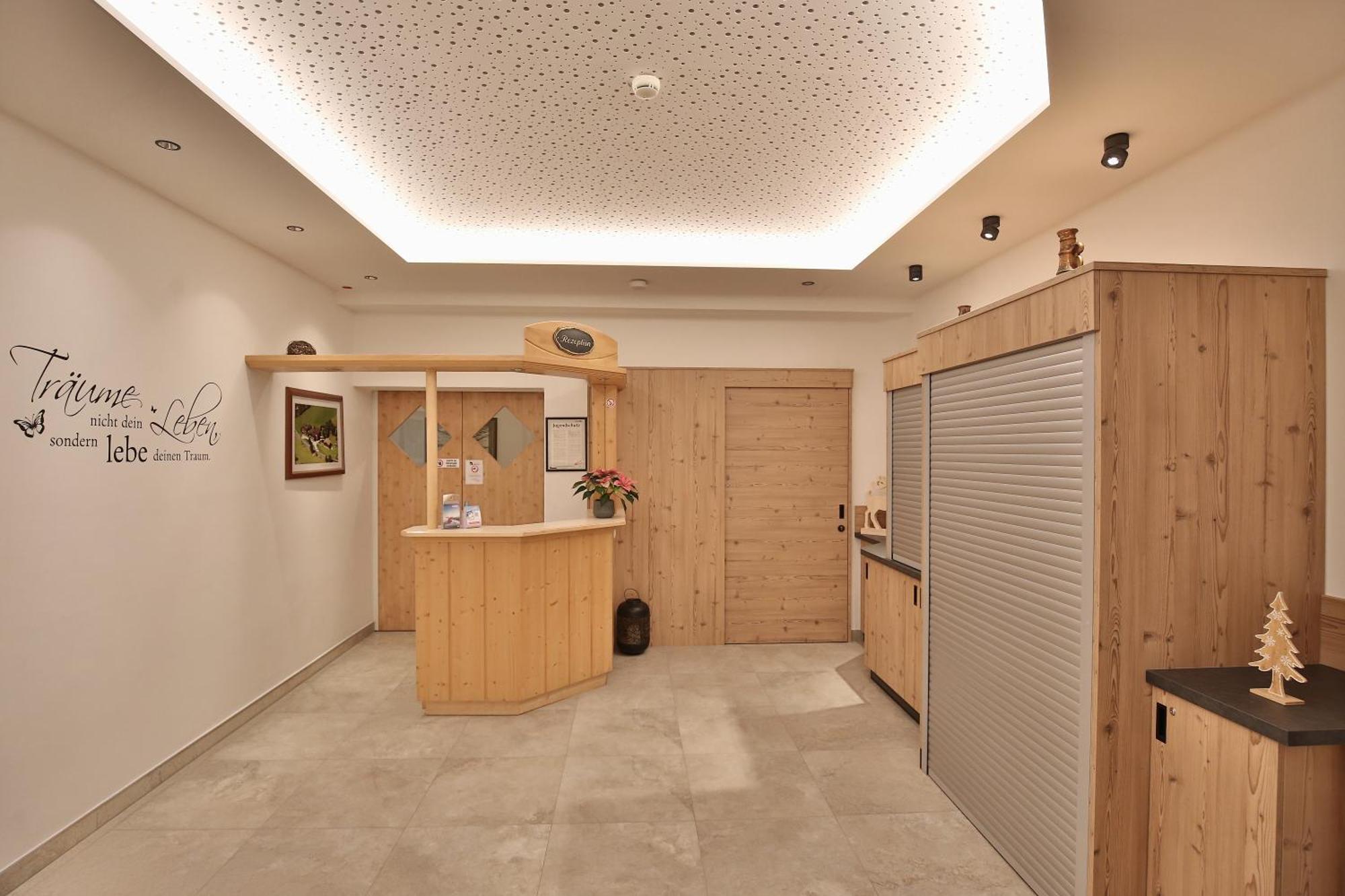 Jugendpension Muellauerhof Saalbach-Hinterglemm Bagian luar foto
