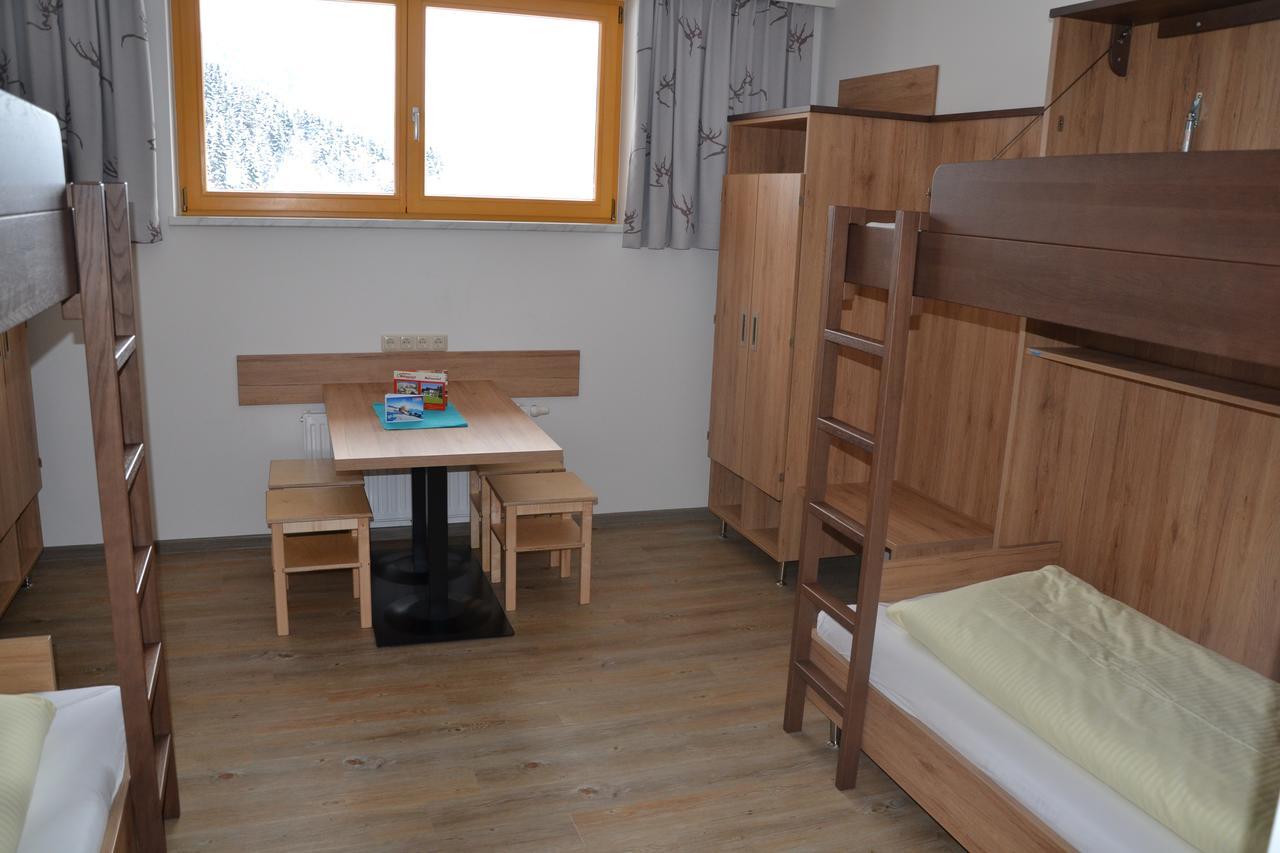 Jugendpension Muellauerhof Saalbach-Hinterglemm Bagian luar foto