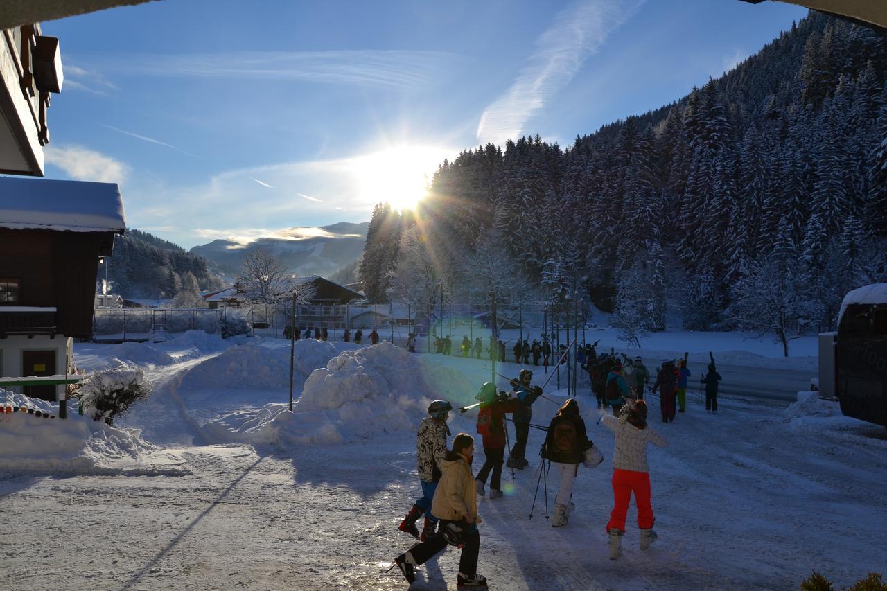 Jugendpension Muellauerhof Saalbach-Hinterglemm Bagian luar foto